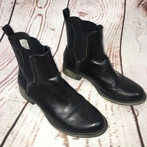 Rocket dog boots